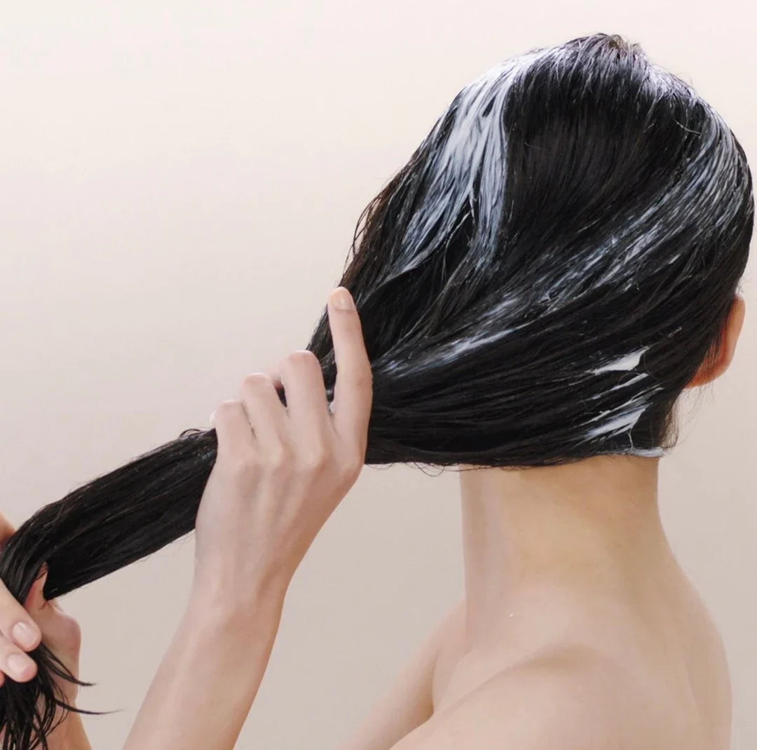 5 erreurs qui détruisent vos cheveux (et comment les éviter en 2026)